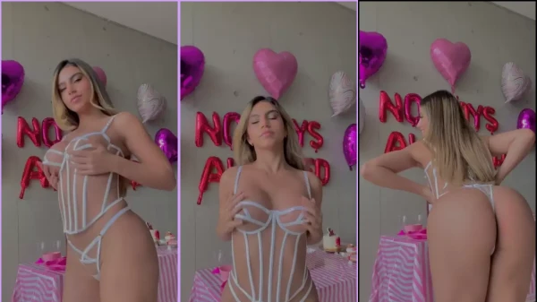 Laura Vanegas tá toda provocante, arrasando com aquelas calcinhas super sexy!