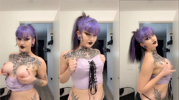 Lavender Day, delícia tatuada no vídeo xxx