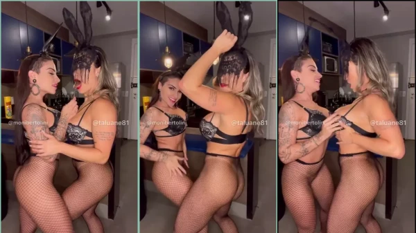 Taluane e uma amiga bem tatuada, se jogando na dança, sem roupa nenhuma