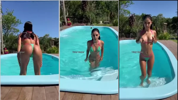 Vicky Harper esbanjando sensualidade nua na banheira, revelando tudo!